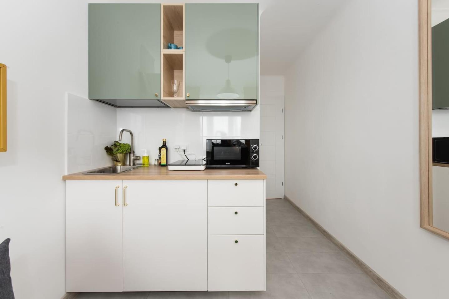 Superapart Belwederska Room B Ministudio Varšava Exteriér fotografie